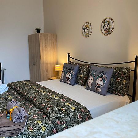 B & B Jasmine Santa Teresa Di Riva Exterior photo
