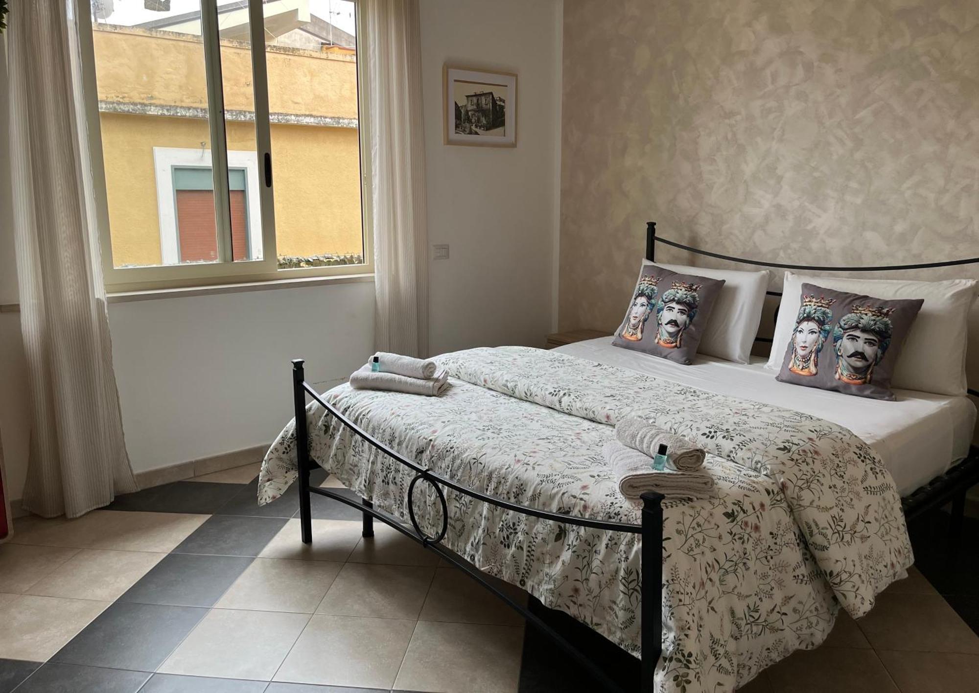 B & B Jasmine Santa Teresa Di Riva Exterior photo